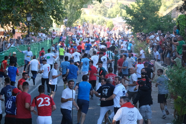 El Encierro De Brihuega En Im Genes Guadalajaradiario Es