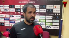 Sergio Rubio entrenador del Paracuellos perdió 2-1 ante el Azuqueca en el primer partido de entrenamiento rojinegro