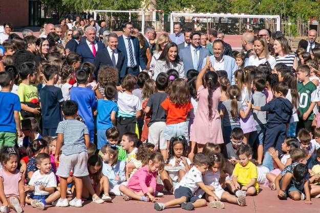reina letizia inicio curso 24-25 1