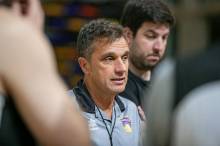 Sendón, adiós al banquillo morado. Foto: GUBasket/@DXTenGuada. Sendón 1