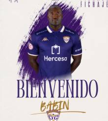 Solidez para la defensa morada. Foto: CD Guadalajara. Babin 1