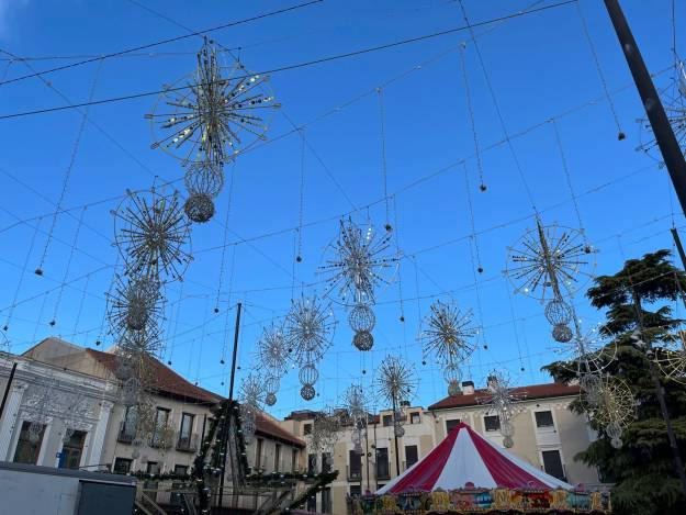 iluminacion plaza mayor navidad 2024